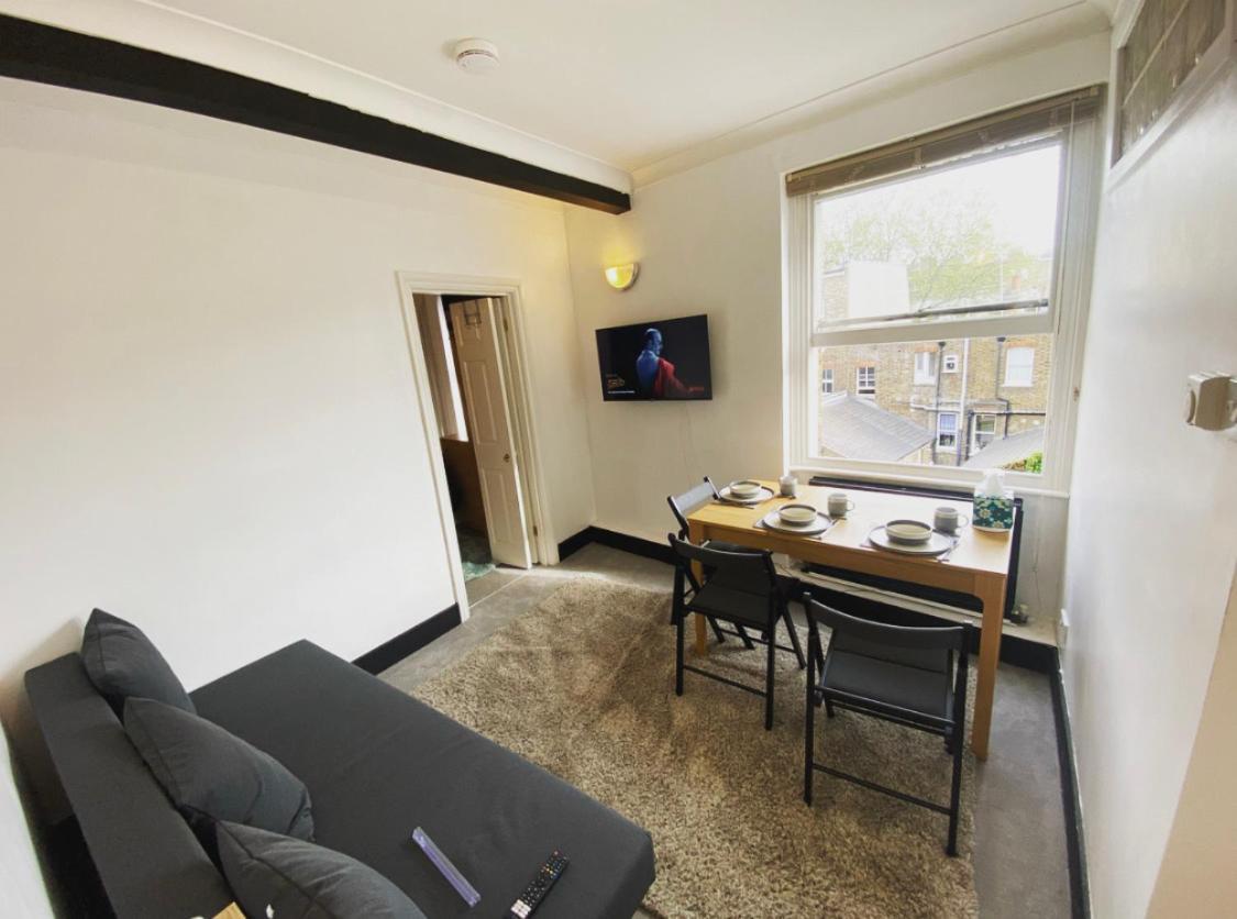 Complete 1 Bedroom Apartment With Wi-Fi, Kitchen, Tv In Heart Of Chiswick, 伦敦 外观 照片